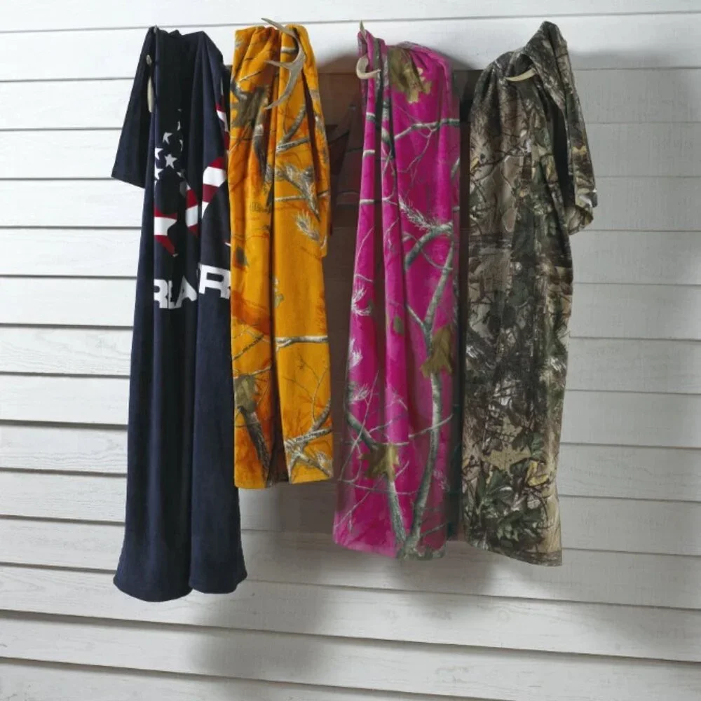 Realtree Hot Pink Fuchsia Plush Beach Towel